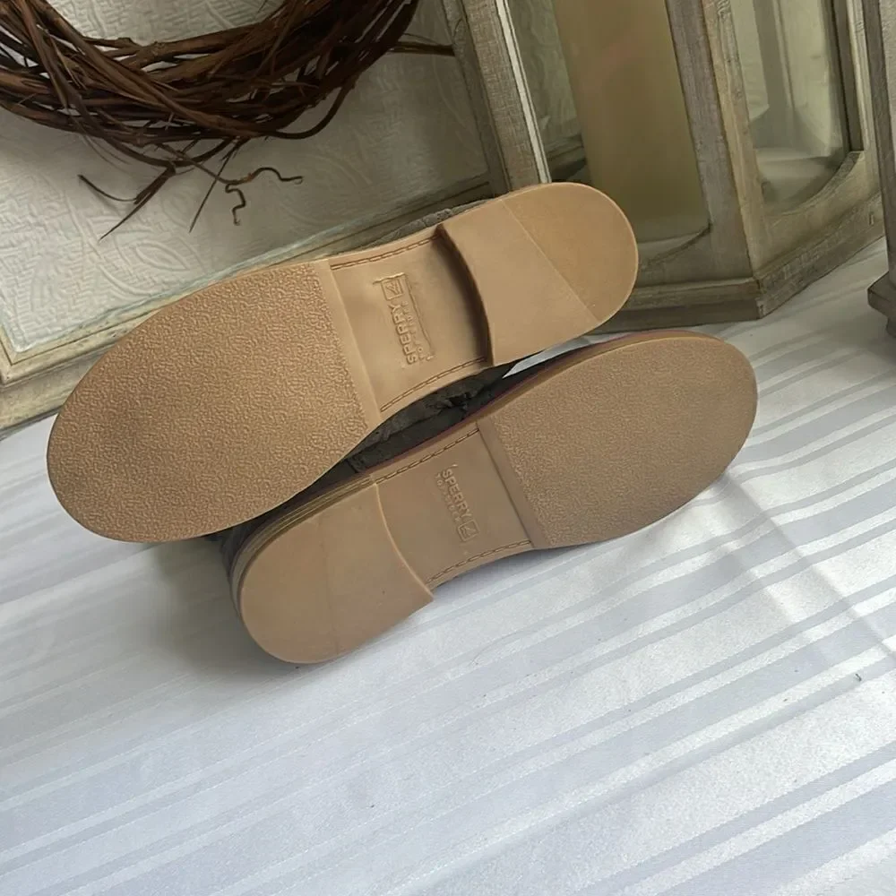 Sperry Top Sider Kids Zip Up Boots - 4 M - Excellent Condition
